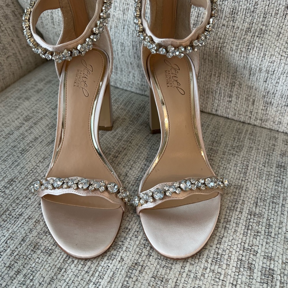 Jewel Badgley Mischka Embellished Champagne Satin Heels
